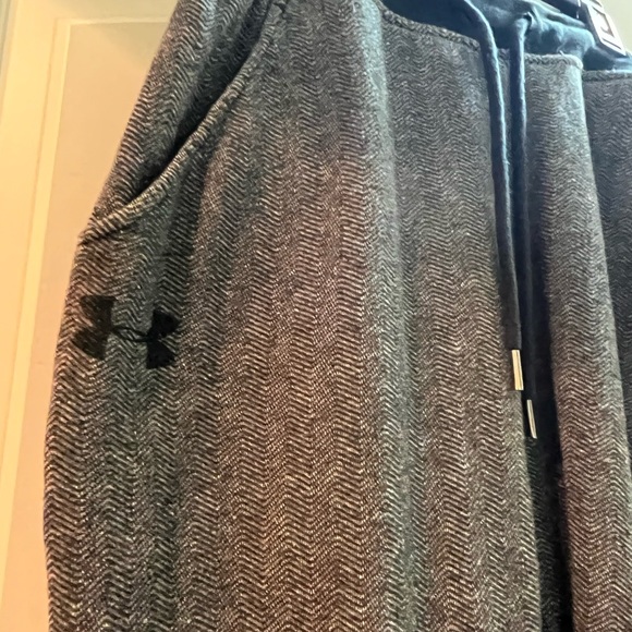 Under armor men’s joggers. Excellent condition - Picture 3 of 5